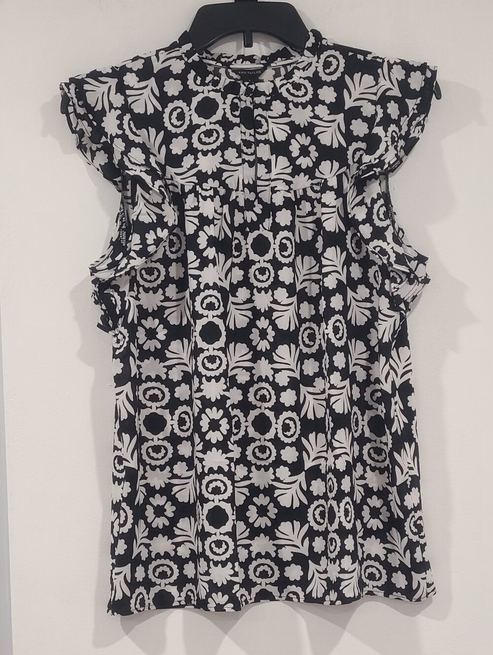NWT ANN TAYLOR BLOUSE